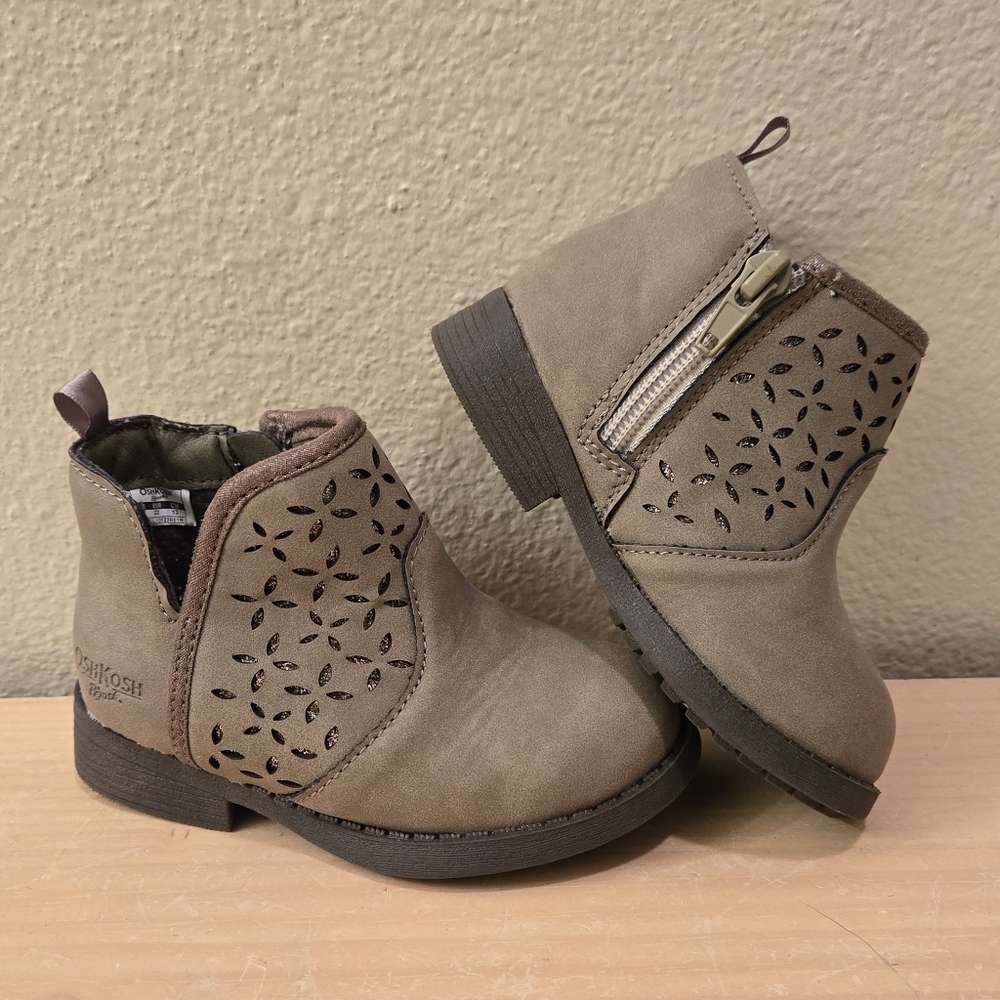 OshKosh Size 6M Estell Baby Girls Ankle Boots Taupe Eyelet Zipper Closure
